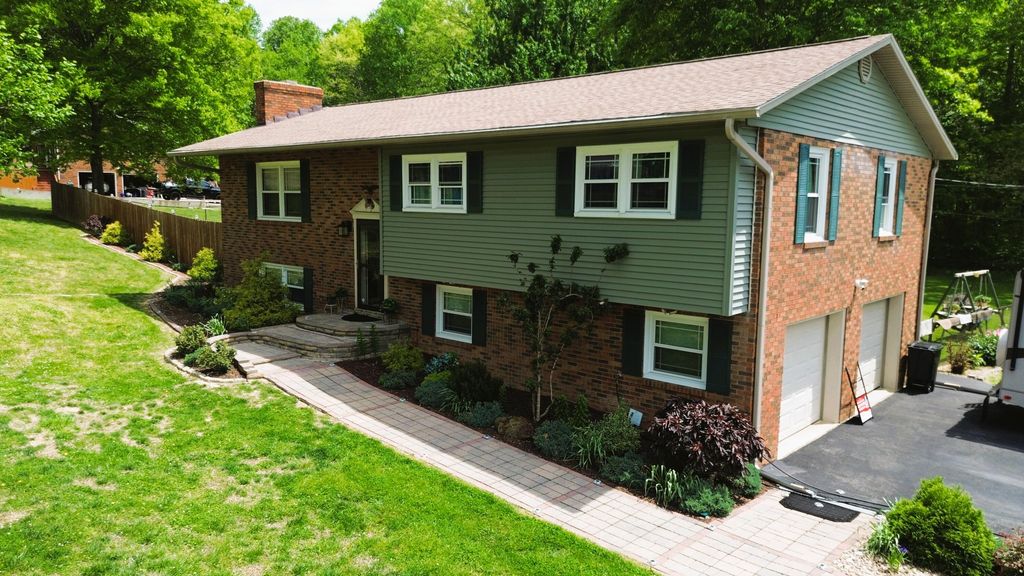 140 Tuit Acres Drive, Corbin, KY 40701