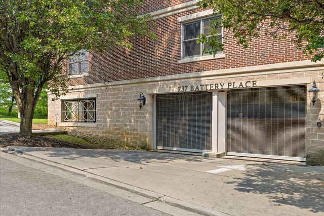 737 Battery Place 302, Chattanooga, TN 37403