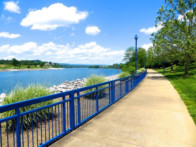 737 Battery Place 302, Chattanooga, TN 37403