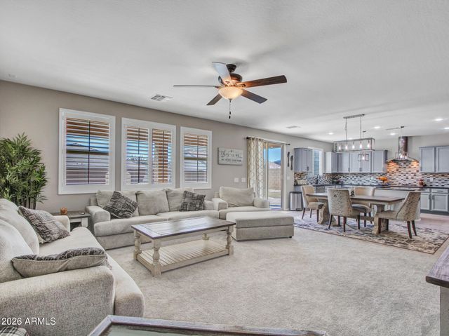 18971 W CLINTON Street, Surprise, AZ 85388