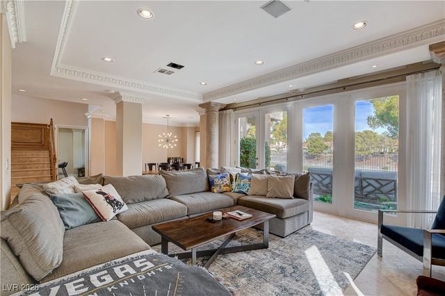 7980 Castle Pines Avenue, Las Vegas, NV 89113