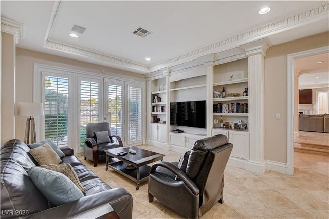 7980 Castle Pines Avenue, Las Vegas, NV 89113