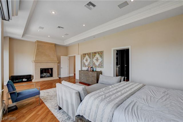 7980 Castle Pines Avenue, Las Vegas, NV 89113