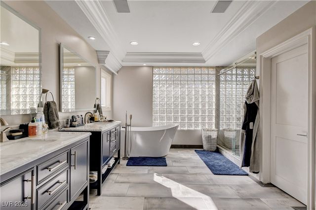 7980 Castle Pines Avenue, Las Vegas, NV 89113