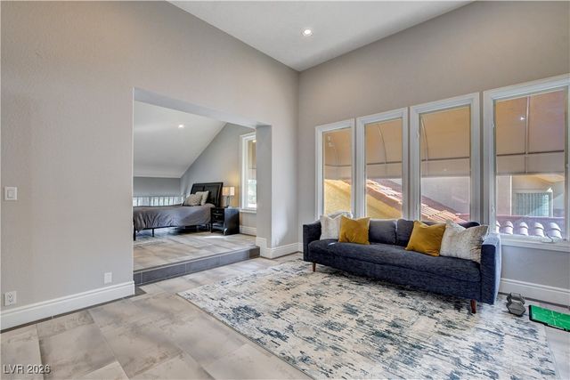 7980 Castle Pines Avenue, Las Vegas, NV 89113