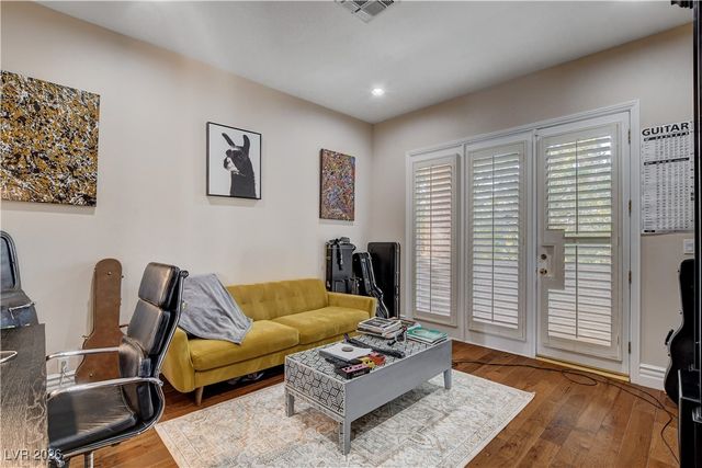 7980 Castle Pines Avenue, Las Vegas, NV 89113