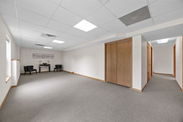 1346 Sweeting Lane, Coralville, IA 52241