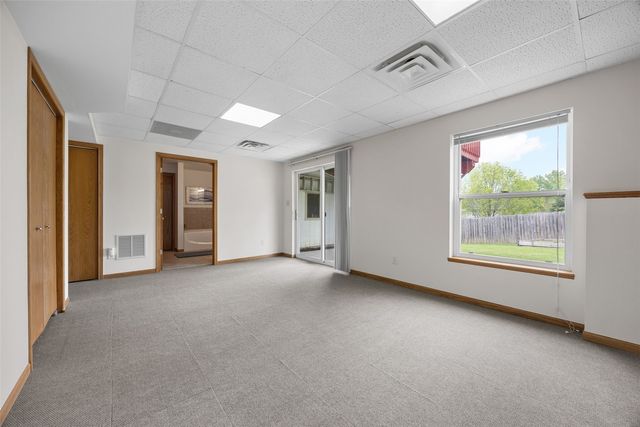 1346 Sweeting Lane, Coralville, IA 52241