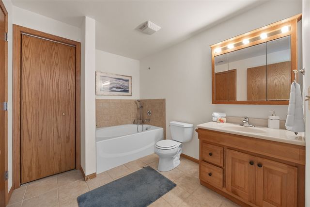 1346 Sweeting Lane, Coralville, IA 52241