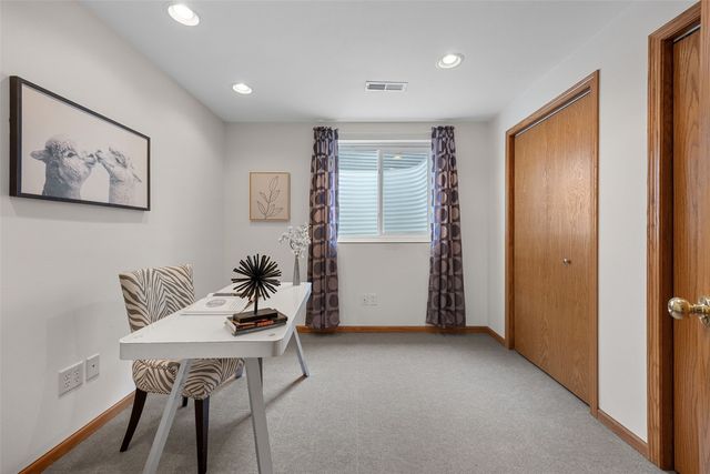 1346 Sweeting Lane, Coralville, IA 52241