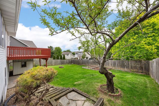 1346 Sweeting Lane, Coralville, IA 52241
