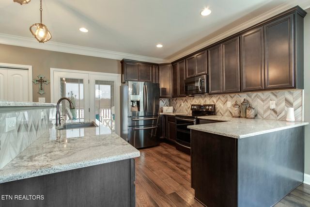 8346 Shoregate Lane, Knoxville, TN 37938