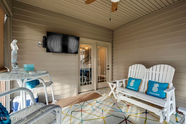 8346 Shoregate Lane, Knoxville, TN 37938