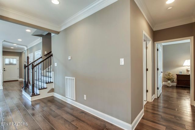 8346 Shoregate Lane, Knoxville, TN 37938