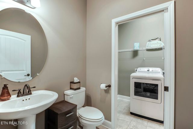 8346 Shoregate Lane, Knoxville, TN 37938