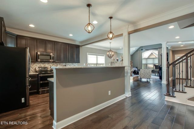 8346 Shoregate Lane, Knoxville, TN 37938