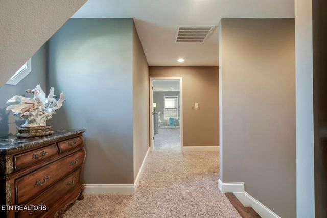 8346 Shoregate Lane, Knoxville, TN 37938