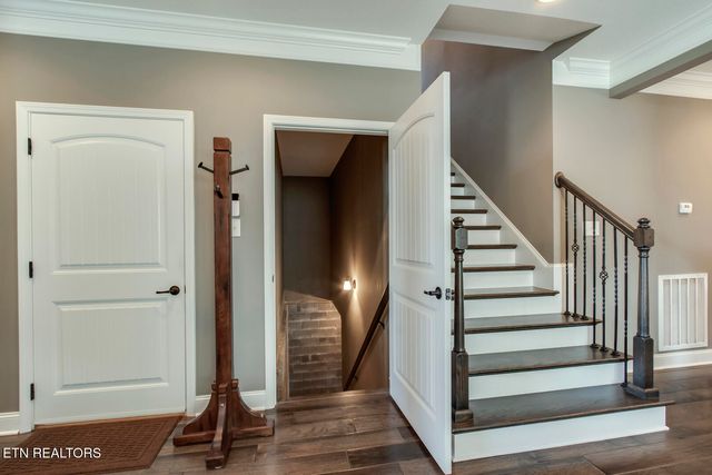 8346 Shoregate Lane, Knoxville, TN 37938