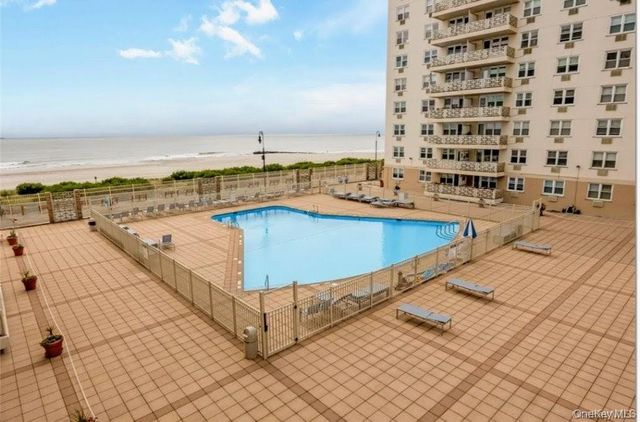 430 Shore Road 2E, Long Beach, NY 11561