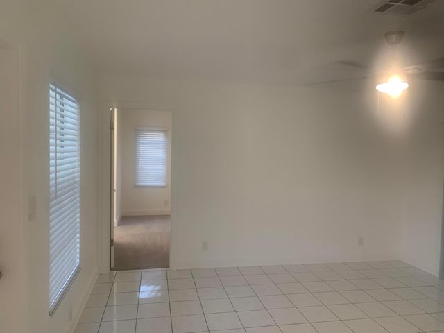 9350 NW 38th Place, Sunrise, FL 33351