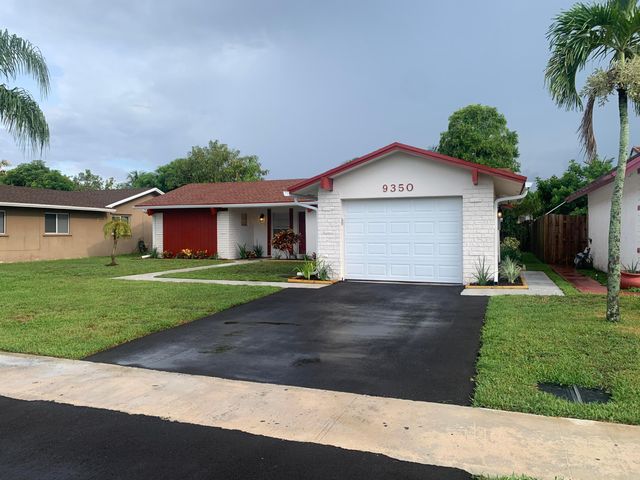 9350 NW 38th Place, Sunrise, FL 33351