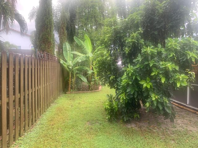 9350 NW 38th Place, Sunrise, FL 33351