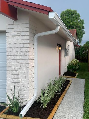 9350 NW 38th Place, Sunrise, FL 33351