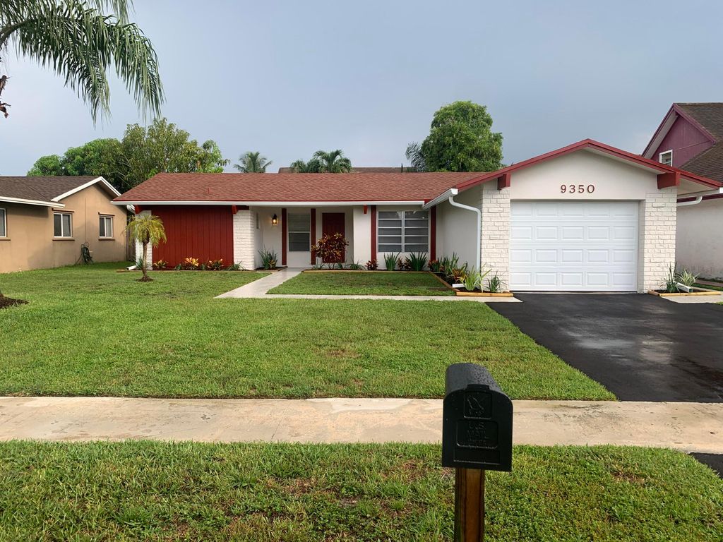 9350 NW 38th Place, Sunrise, FL 33351