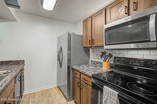 914 Carom Circle 158, Mason, MI 48854