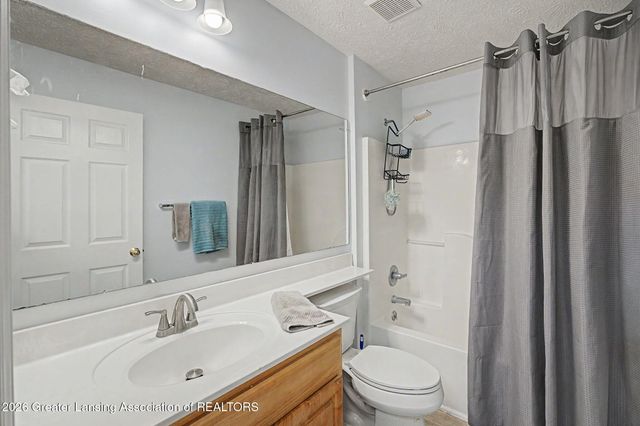 914 Carom Circle 158, Mason, MI 48854
