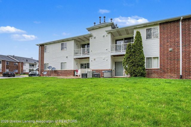 914 Carom Circle 158, Mason, MI 48854
