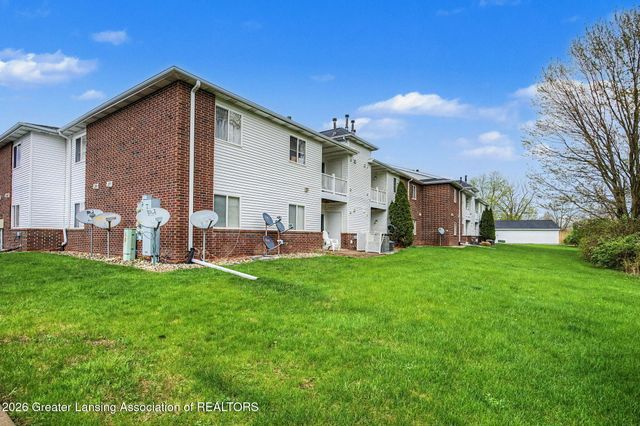 914 Carom Circle 158, Mason, MI 48854
