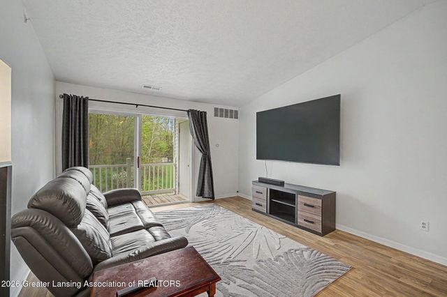 914 Carom Circle 158, Mason, MI 48854