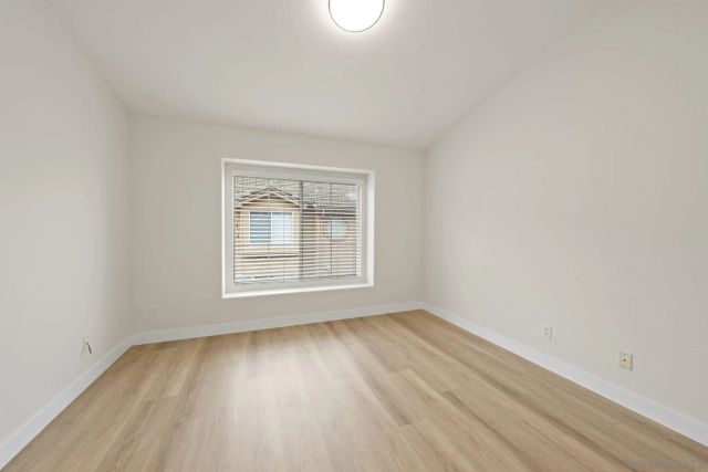 12559 El Camino Real B, San Diego, CA 92130