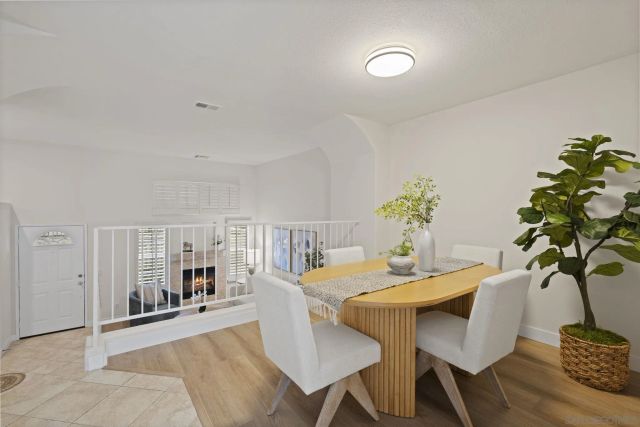 12559 El Camino Real B, San Diego, CA 92130