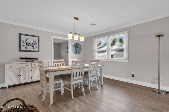 39 Green Island Road, Toms River, NJ 08753