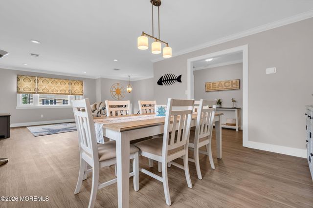 39 Green Island Road, Toms River, NJ 08753