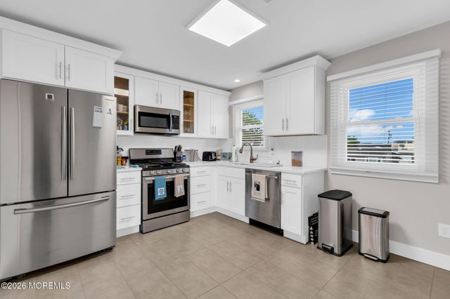 39 Green Island Road, Toms River, NJ 08753