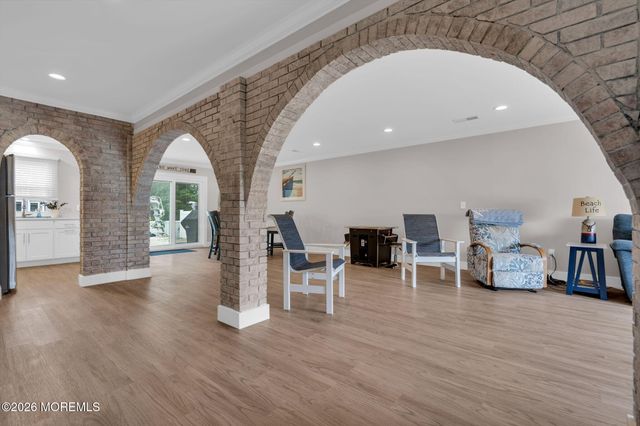 39 Green Island Road, Toms River, NJ 08753