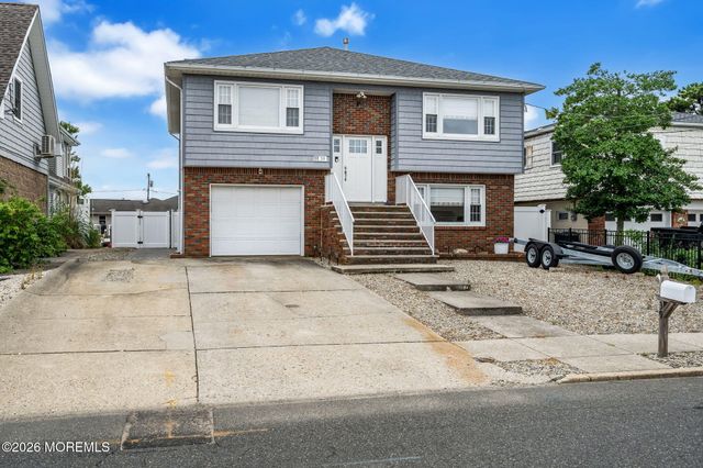 39 Green Island Road, Toms River, NJ 08753