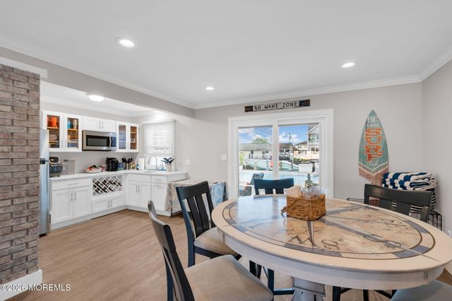 39 Green Island Road, Toms River, NJ 08753