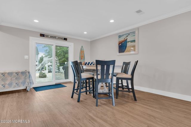 39 Green Island Road, Toms River, NJ 08753