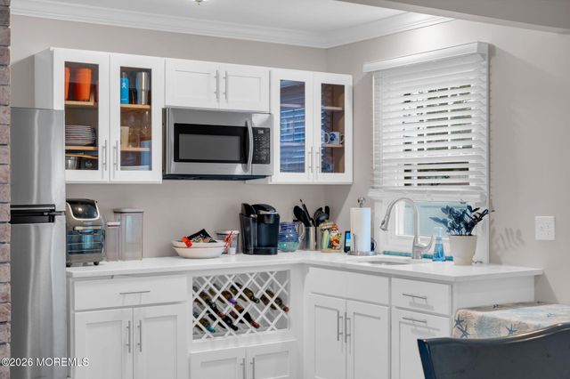 39 Green Island Road, Toms River, NJ 08753