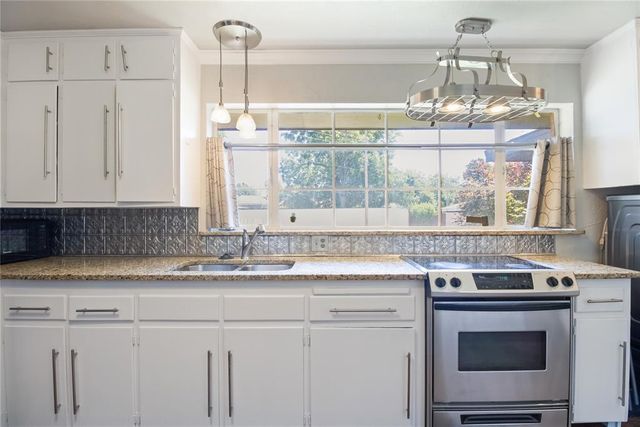 1821 N Roff Avenue, Oklahoma City, OK 73107