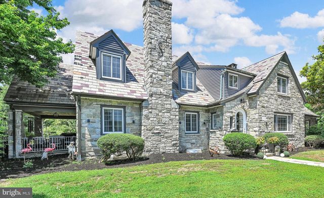 98 HIGHLAND AVE, Ephrata, PA 17522