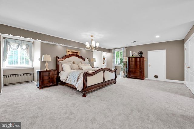 98 HIGHLAND AVE, Ephrata, PA 17522