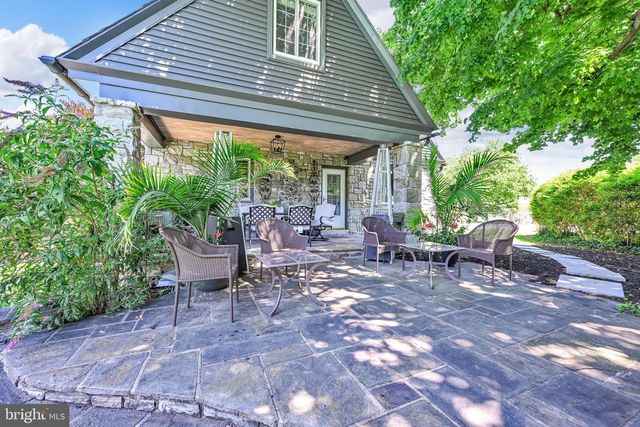 98 HIGHLAND AVE, Ephrata, PA 17522