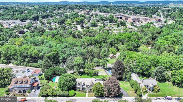 98 HIGHLAND AVE, Ephrata, PA 17522