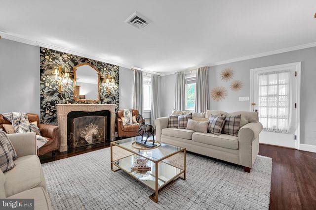98 HIGHLAND AVE, Ephrata, PA 17522