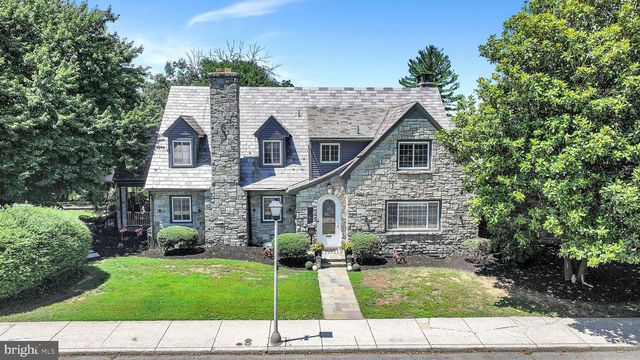 98 HIGHLAND AVE, Ephrata, PA 17522